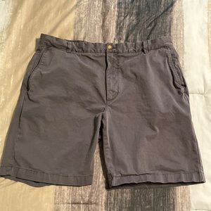 Vineyard Vines Breaker Short size 38